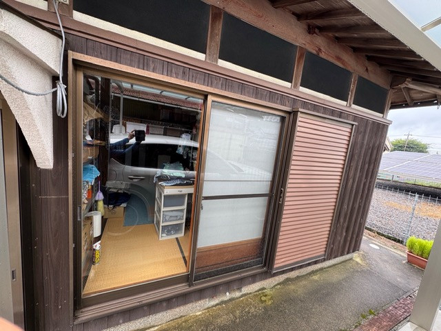 山本ガラスの内窓か外窓交換か・・・の施工前の写真1