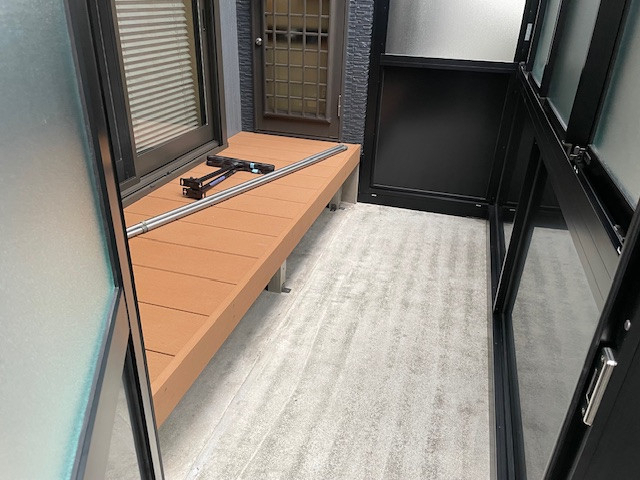 山本ガラスの洗濯干し場と自転車置き場を一緒にの施工後の写真2