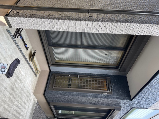 山本ガラスの洗濯干し場と自転車置き場を一緒にの施工前の写真1