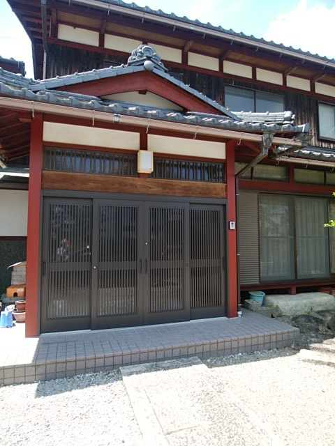 西野トータル住窓の玄関引戸入替工事の施工後の写真1