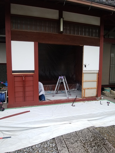 西野トータル住窓の玄関引戸入替工事の施工前の写真1
