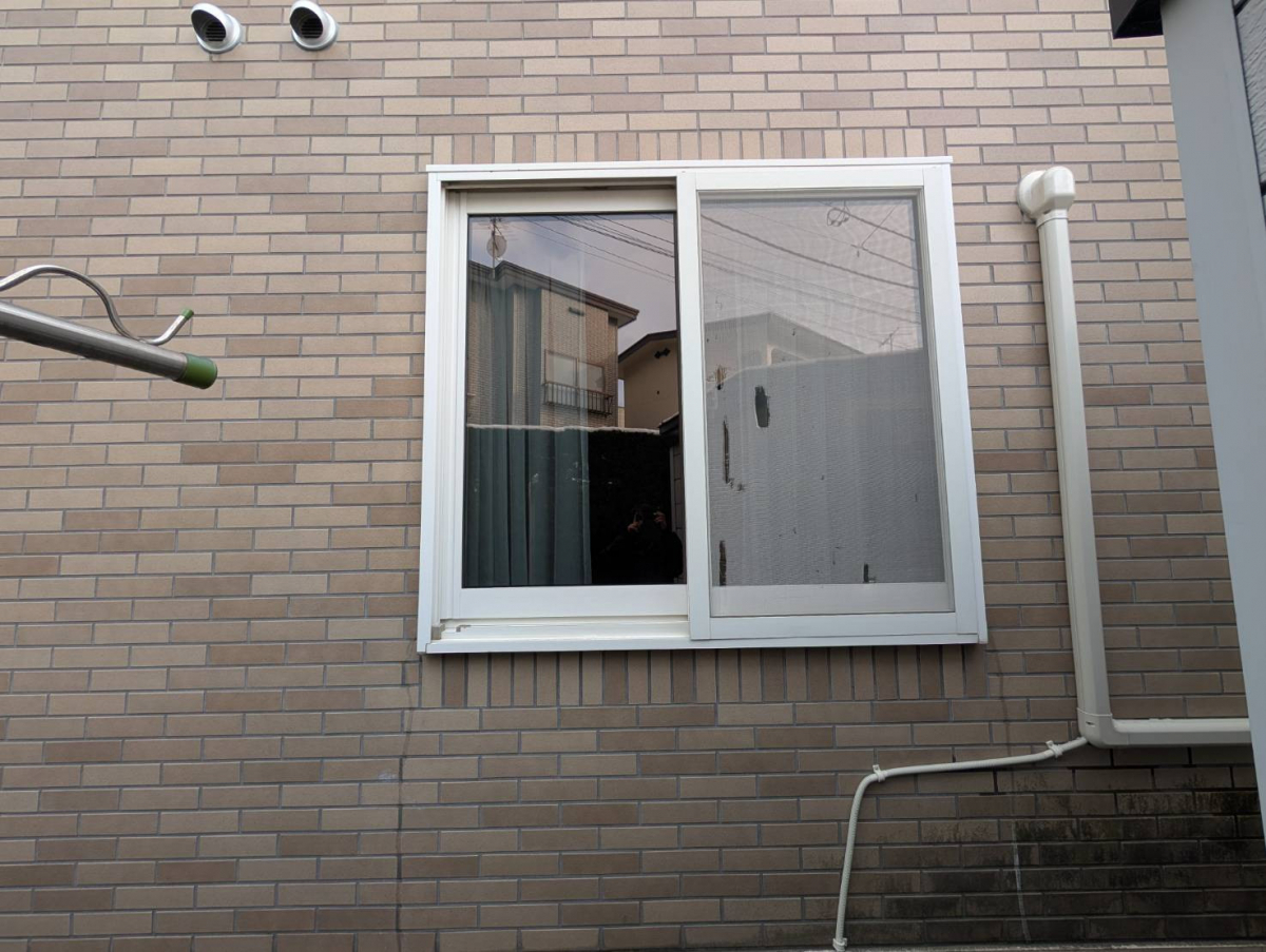 大竹商店のトリプルガラスの施工前の写真1