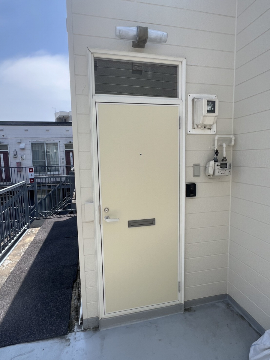 大竹商店のアパートドア交換の施工後の写真1