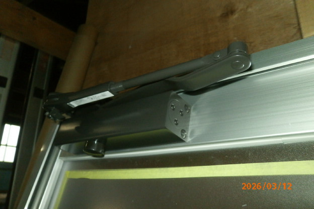 大竹商店のﾄﾞｱｸﾛｰｻﾞｰの施工後の写真1