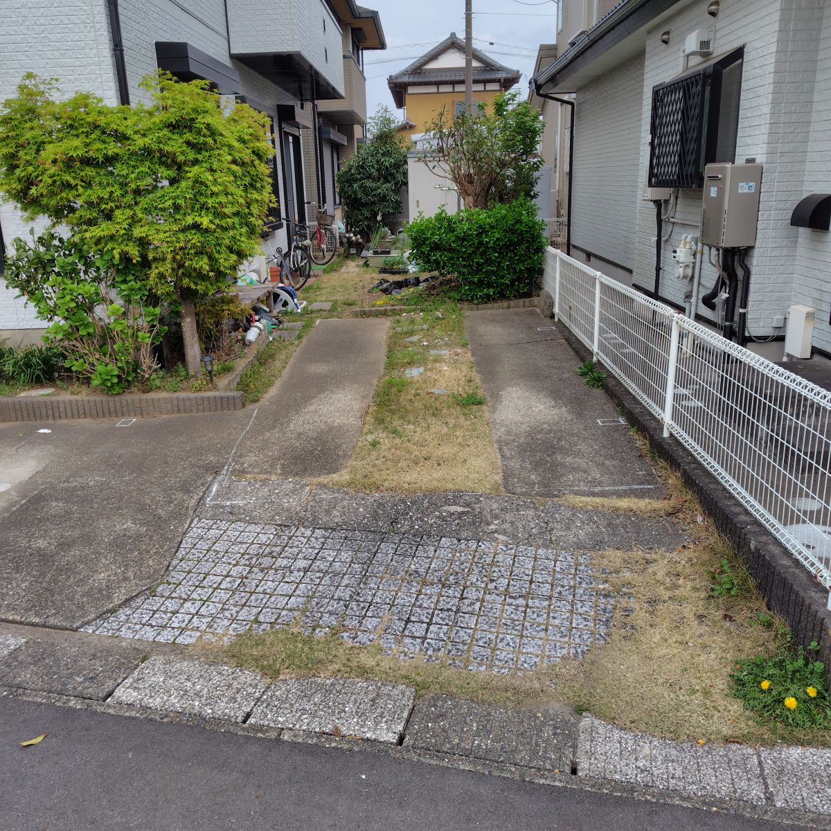 イガリアルミトーヨー住器の【茂原市 M様邸】雨が降っても安心😮💨カーポート🚙ネスカFの施工前の写真1