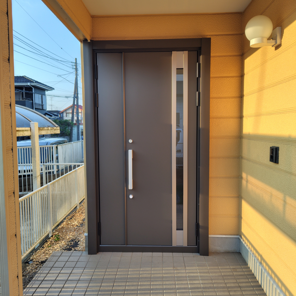 イガリアルミトーヨー住器の【茂原市　M様邸】窓とセットで今年ラストの補助金活用👀🔥玄関リフォームリシェント👷🏻‍♂️の施工後の写真1