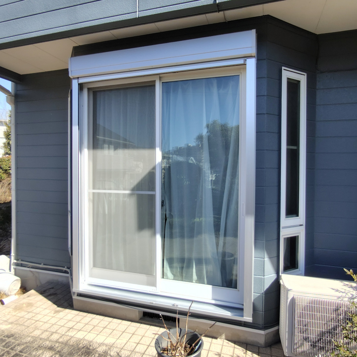 イガリアルミトーヨー住器の【市原市　K様邸】後付けシャッターで安心！！防犯対策のリフォーム👷🏻‍♂️の施工後の写真1