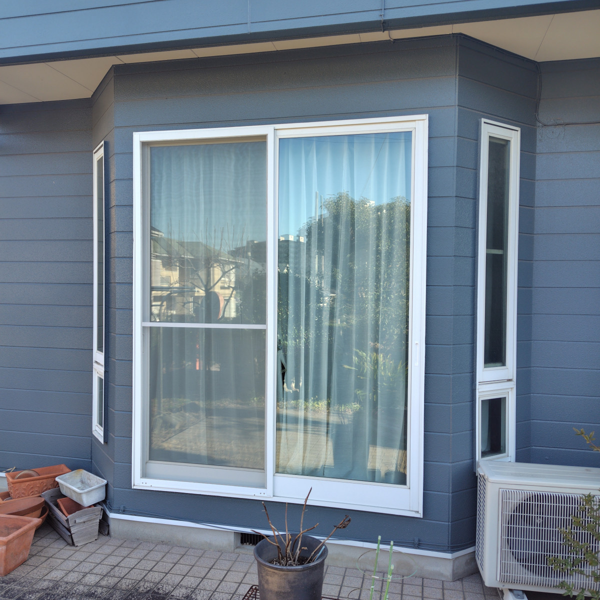 イガリアルミトーヨー住器の【市原市　K様邸】後付けシャッターで安心！！防犯対策のリフォーム👷🏻‍♂️の施工前の写真1