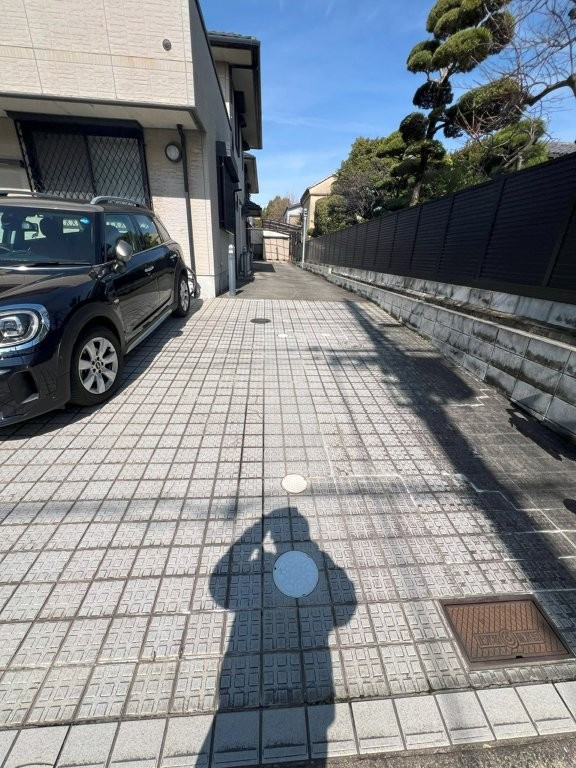 かめかめウィンドウの013やさしい木目がつくる安心空間 【フェンス・ブロック工事】の施工前の写真1