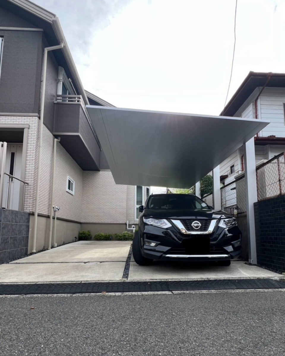 かめかめウィンドウの021【カーポートSC】✨昼と夜で表情が変わる🐢の施工前の写真1