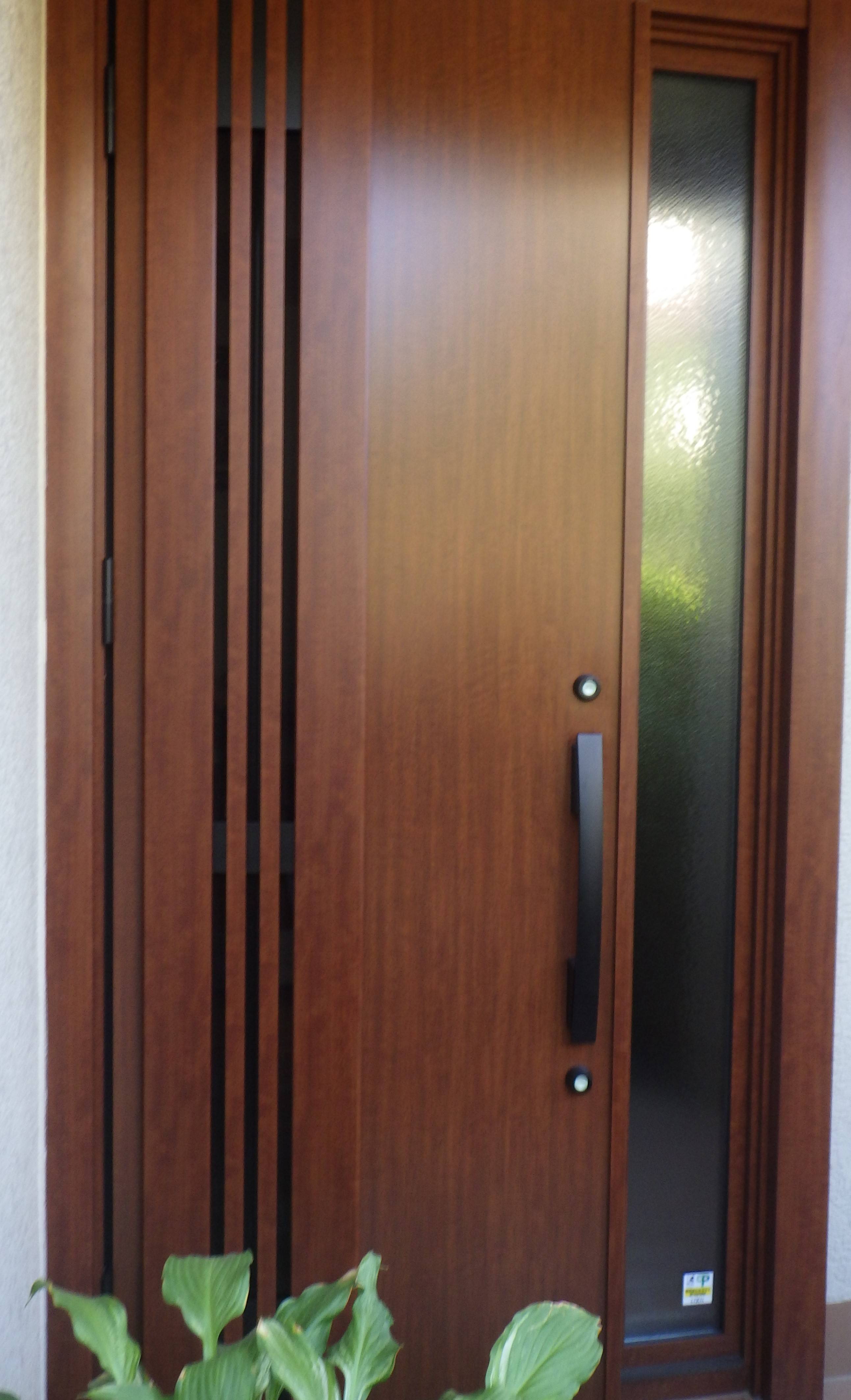 採風玄関ドア「リシェント」で快適な玄関に。 北摂トーヨー住器のブログ 写真2