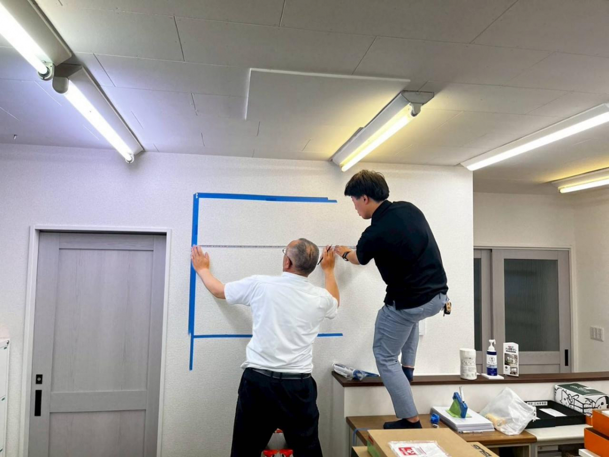 青梅トーヨー住器 日野店のお部屋をもっと快適に!エコカラットセルフ マド本舗日野店取付!の施工前の写真1
