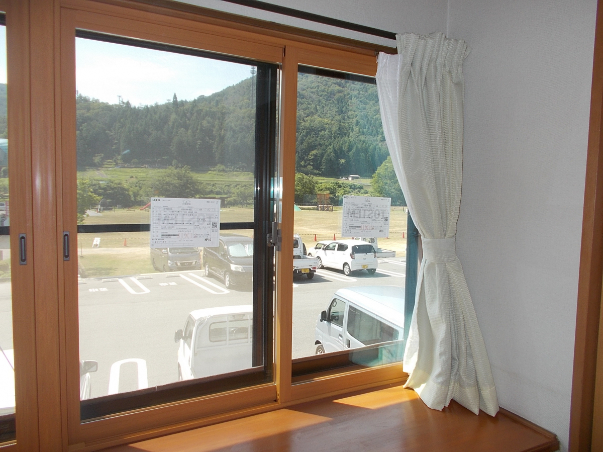 中尾産業の窓リノベ補助金+養父市省エネ住宅補助金の施工後の写真3
