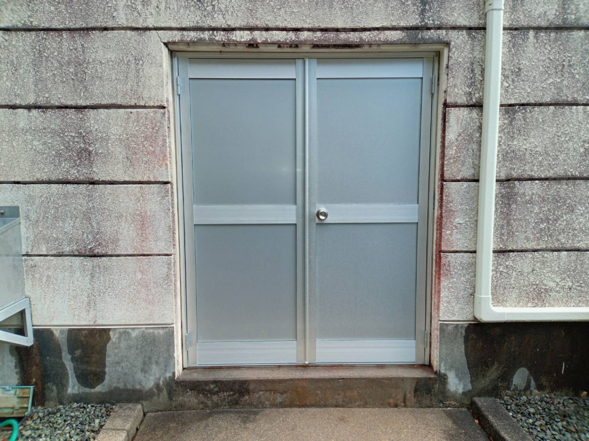 中尾産業のスチールドアの取替えもお引き受けしますの施工後の写真1