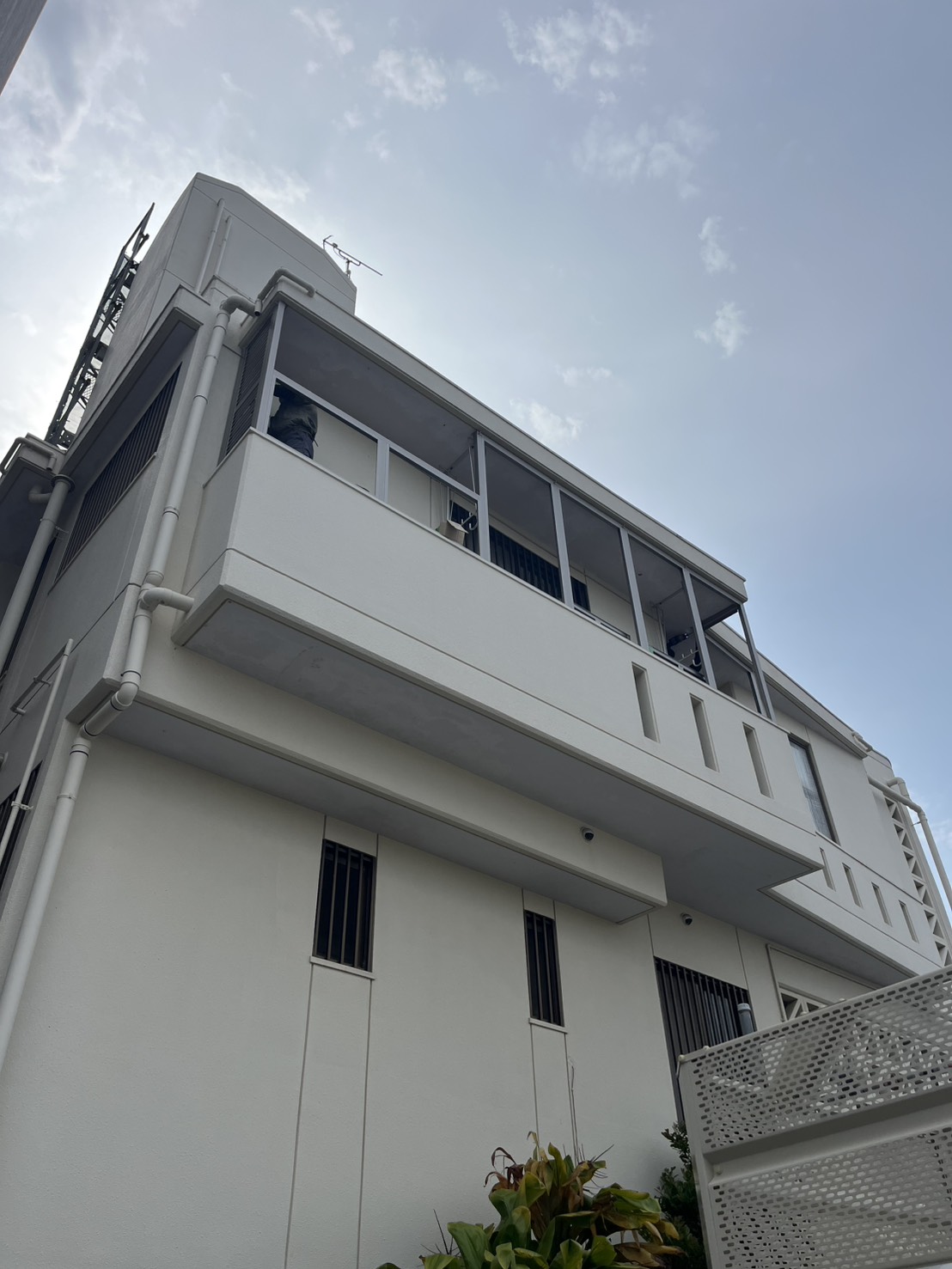 トーヨー建材の遮熱も兼ねて目隠しフェンスを設置しました!!の施工事例詳細写真6