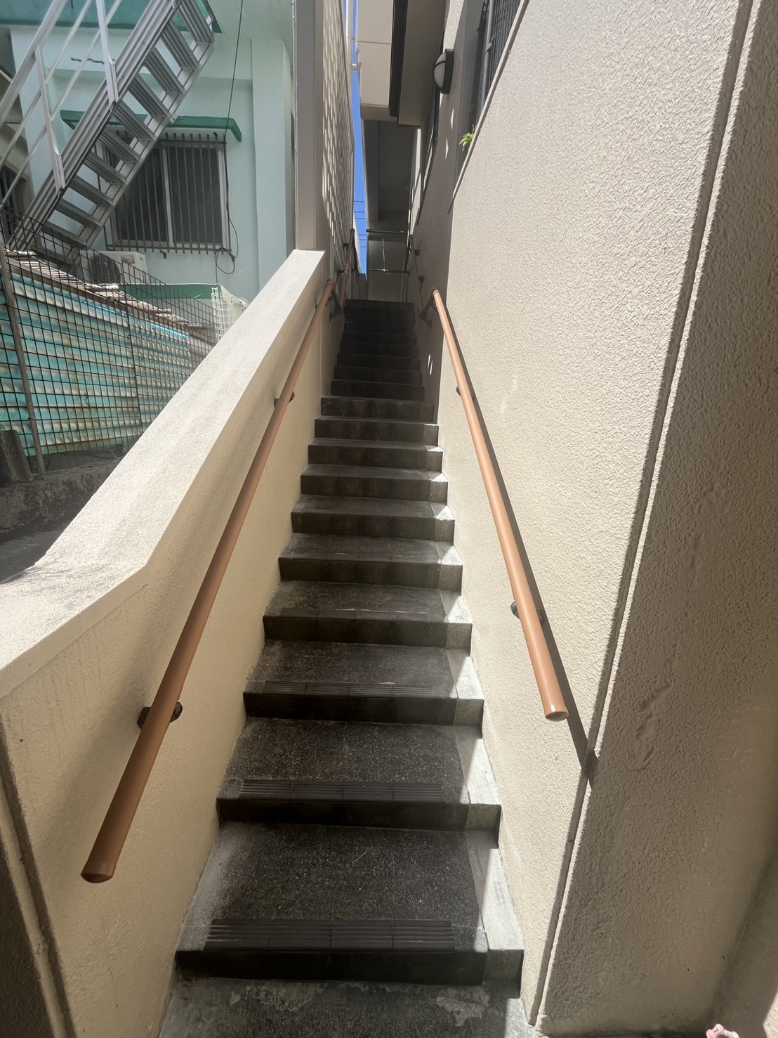 トーヨー建材の【1日リフォーム】歩行補助手すりを取り付けました！の施工事例詳細写真3