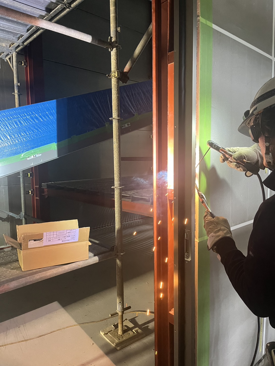 トーヨー建材の那覇クルーズターミナルのコンベヤ室に防火設備ドア『クルージュK』を取付けました！！の施工事例詳細写真3