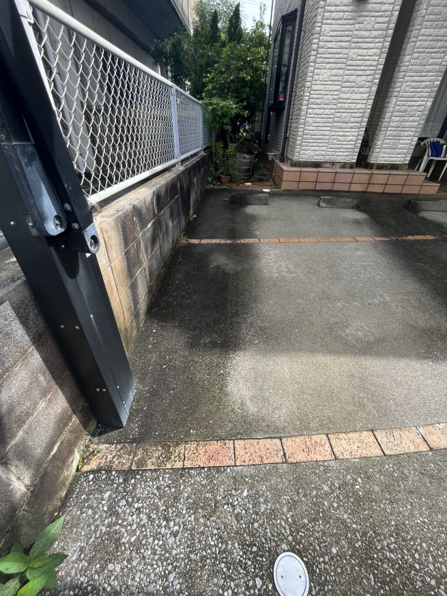 トーヨー建材の【沖縄市】日射対策で鉄骨車庫を設置しました！の施工前の写真2