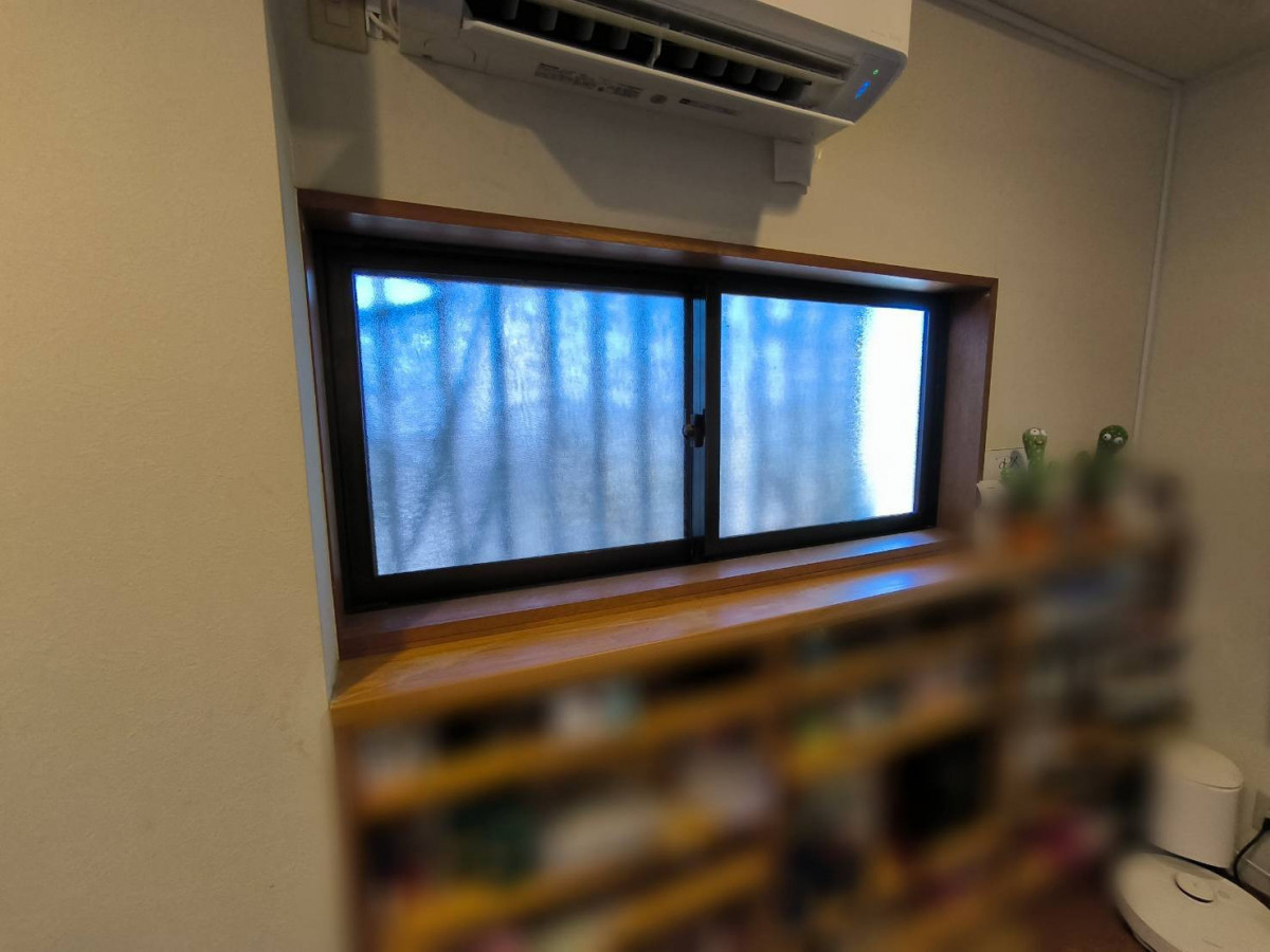 トーヨー建材の西日による暑さを軽減！内窓インプラスで快適な室内空間へ（沖縄）の施工前の写真1