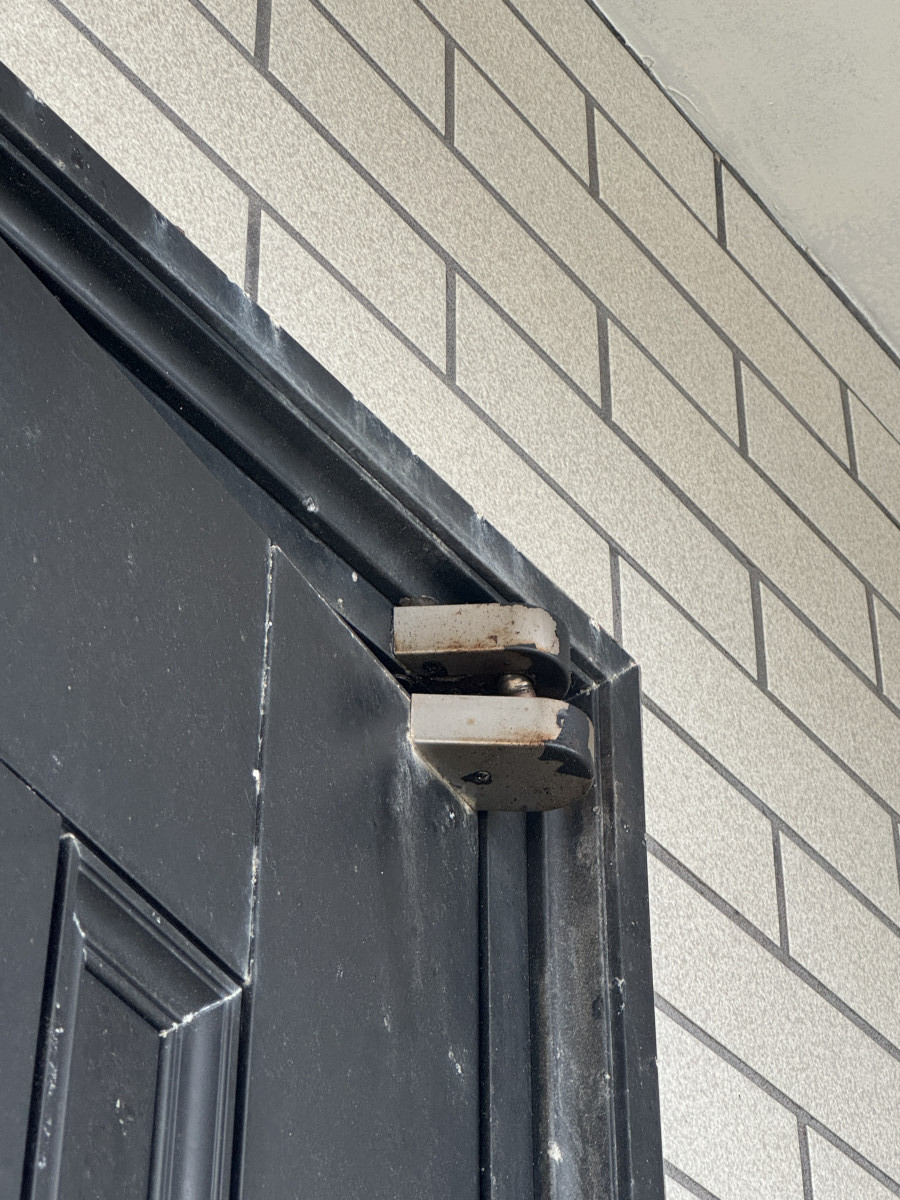 トーヨー建材の室内から見る色も大事です！の施工前の写真1