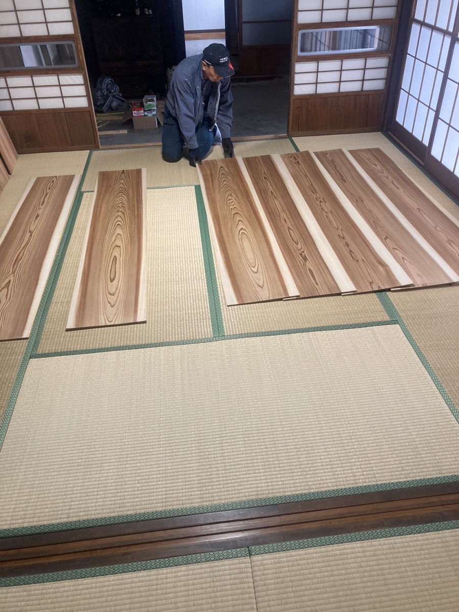 秀和のイナゴ天井への改修の施工前の写真2