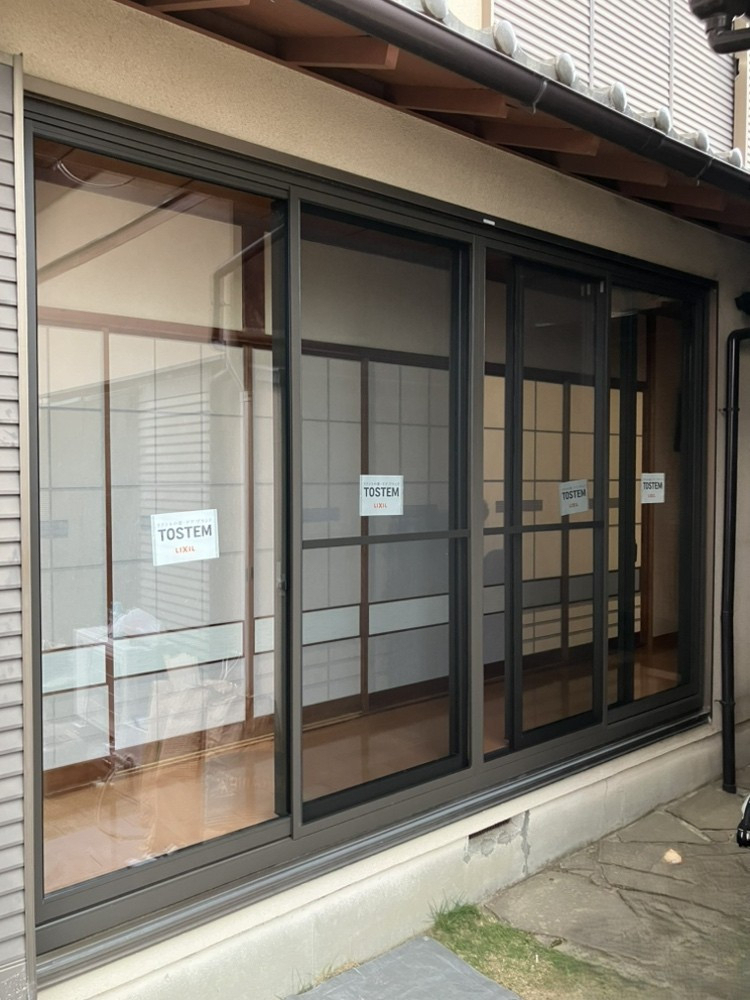 秀和の【見た目も機能もUP】外窓交換リプラスで住まいを快適に!の施工後の写真1