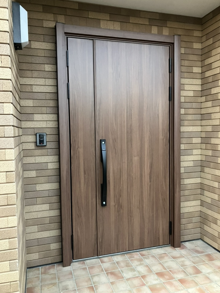 秀和の【毎日使う場所だからこそ、より快適に】機能美と断熱性を両立した住まいの顔の施工後の写真1