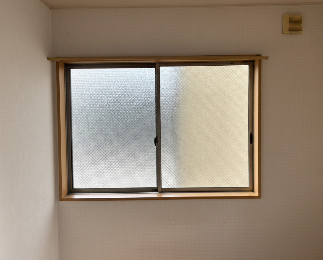 秀和の【断熱対策の第一歩！】インプラス設置で冬の備えを万全にの施工前の写真1