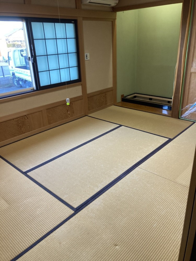 秀和の【深い紺がアクセント】和室の面影を残した「大人のリノベーション」の施工前の写真1