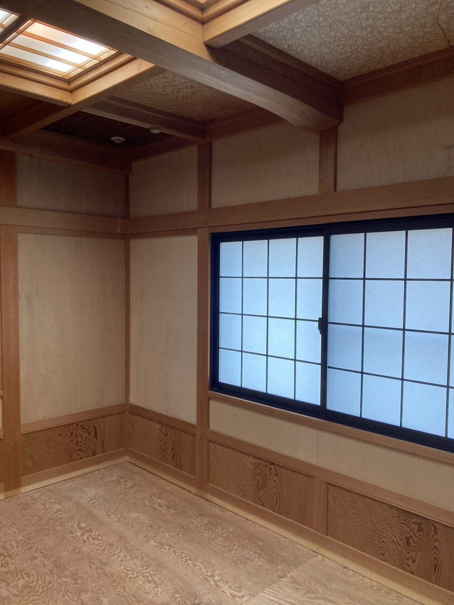 秀和の【深い紺がアクセント】和室の面影を残した「大人のリノベーション」の施工前の写真2