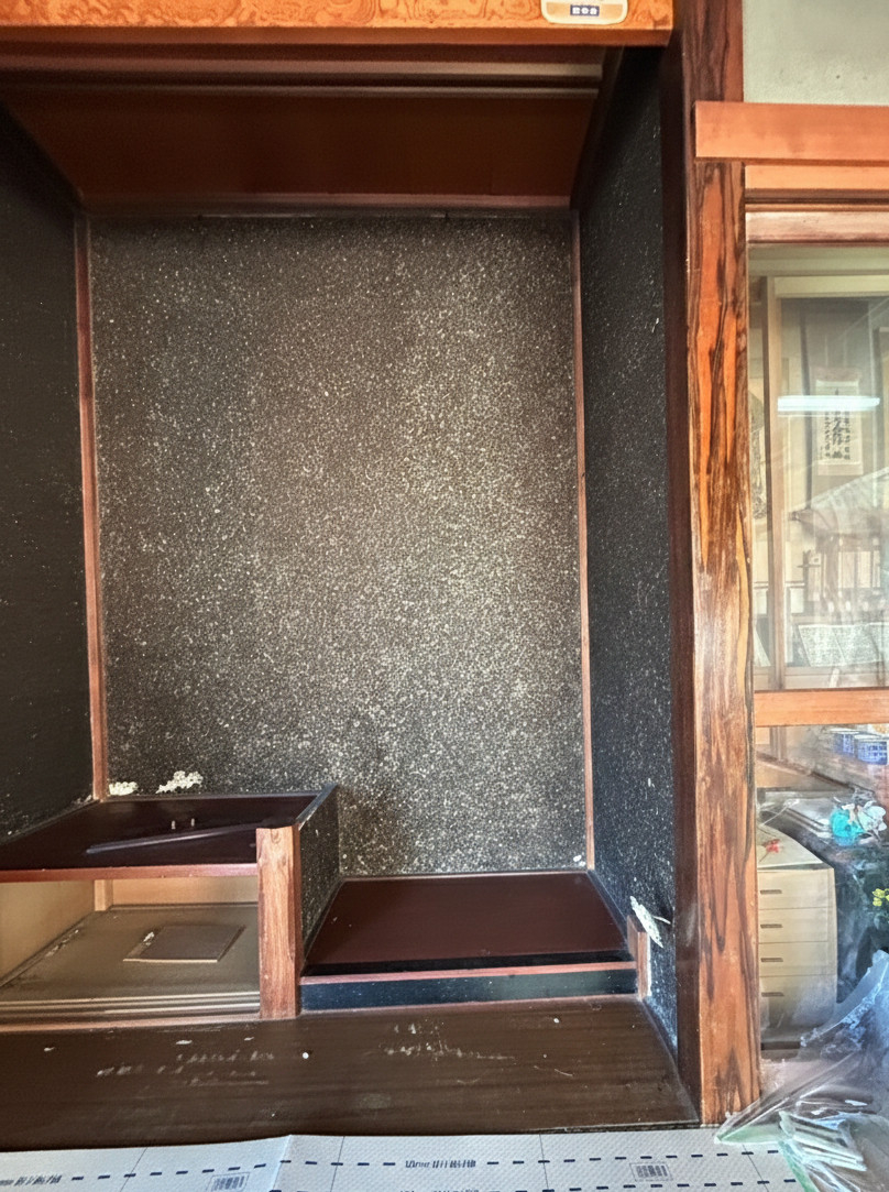 秀和の【床の間改修】耐震耐震補強を機に、床の間をモダンな収納スペースへの施工前の写真1