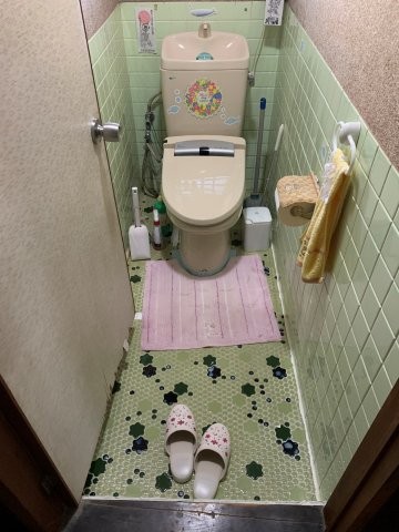 アイムホームの１DAYリフォームで玄関リシェント＆トイレ改修✨の施工事例詳細写真1