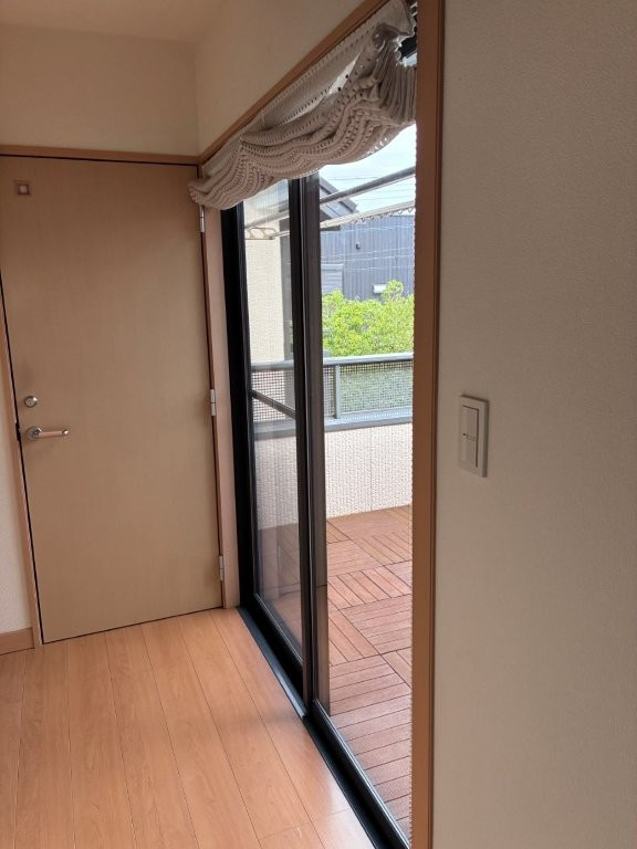 アイムホームの大きなマドから小さなマドまで😊の施工前の写真1
