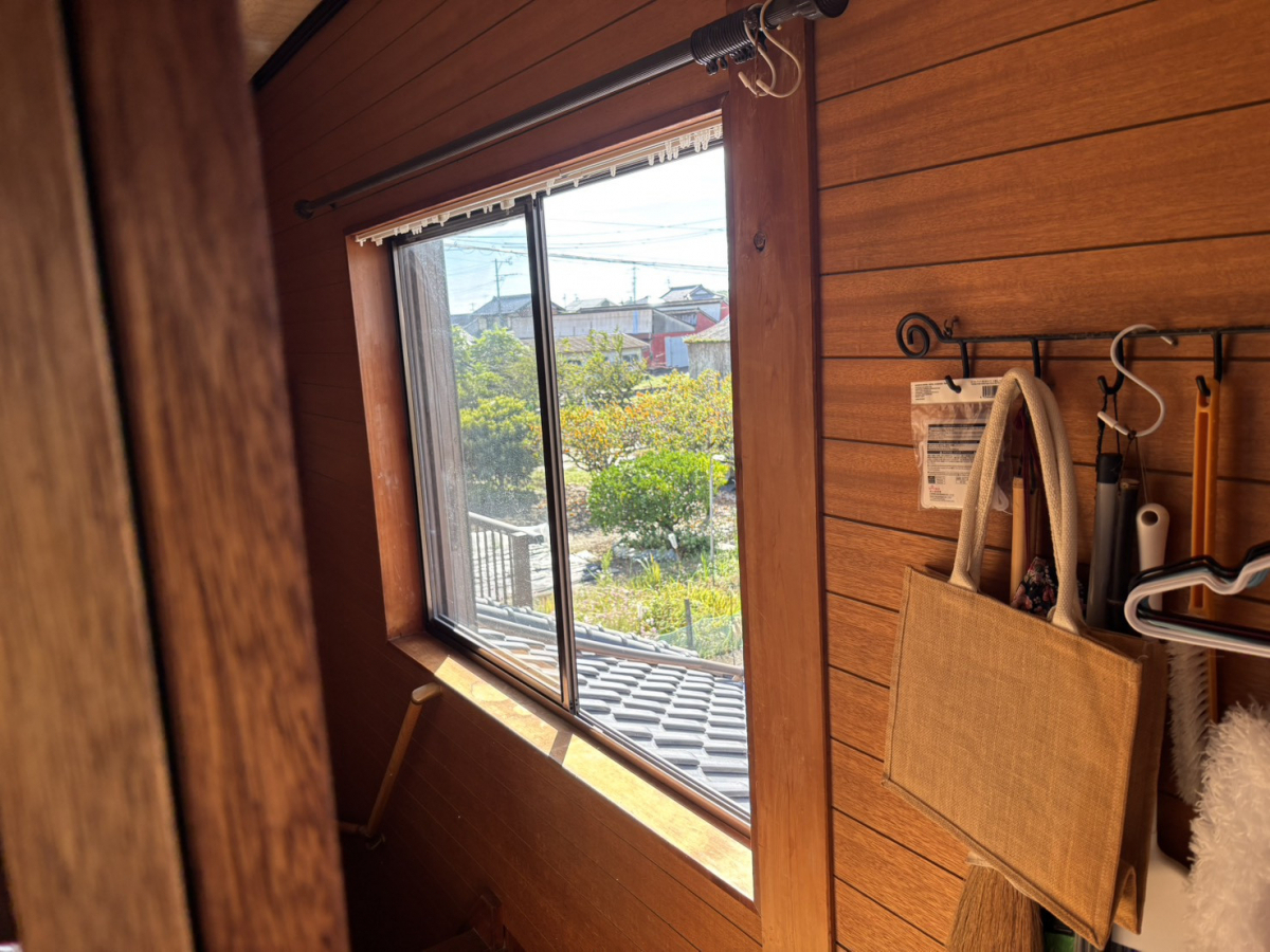 アイムホームの寒かった廊下もこれで大丈夫😊✨の施工前の写真2