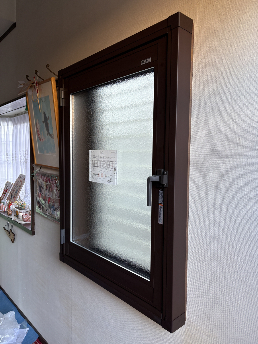 アイムホームのトイレ交換も一緒に✨✨内窓はスペースがない場所でも大丈夫✨の施工後の写真1