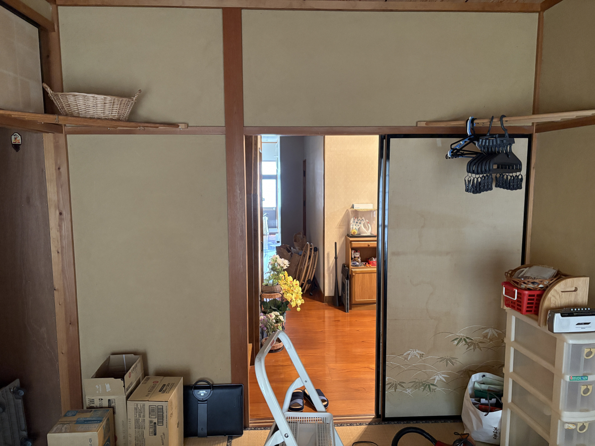 アイムホームのリフォーム工事🏠玄関+勝手口リシェント＆FIX窓🪟✨の施工前の写真2