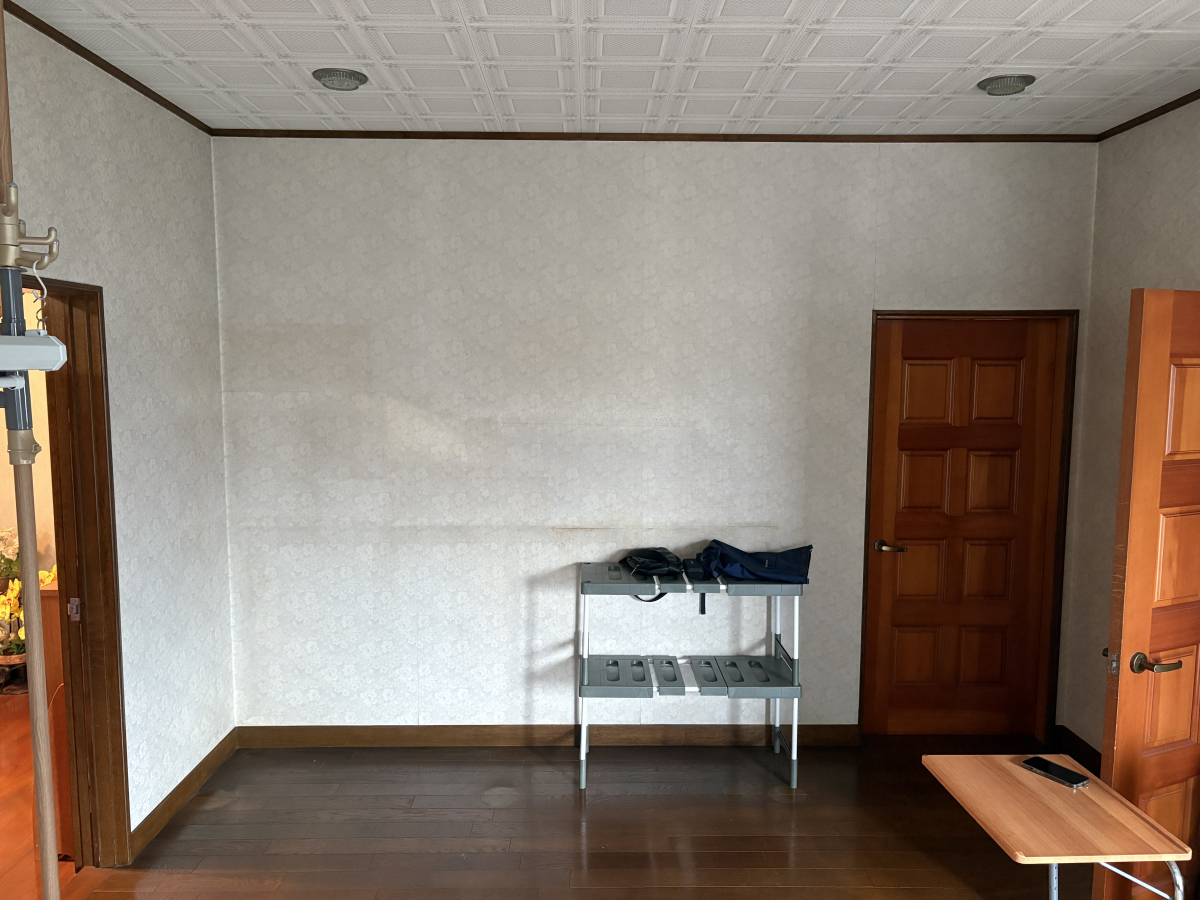 アイムホームのリフォーム工事🏠玄関+勝手口リシェント＆FIX窓🪟✨の施工前の写真3