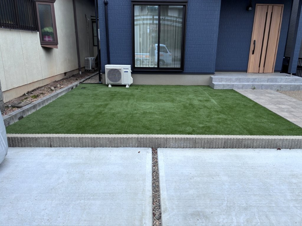 アイムホームの人工芝＆ウッドデッキ😊の施工後の写真1