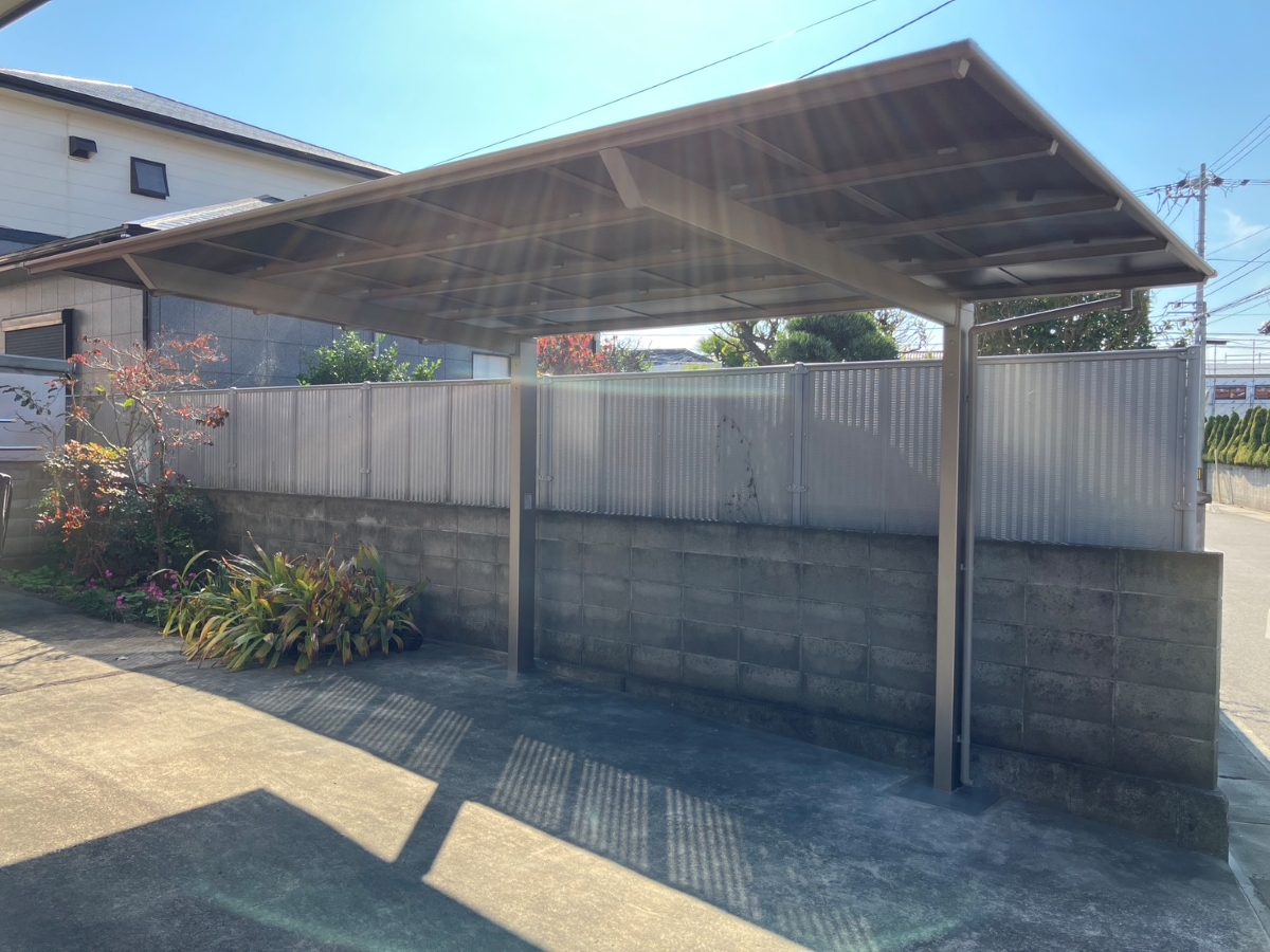 広海クラシオ 徳島応神店の【日差しカット】ネスカF１台用　ブラックマット屋根【カーポート】の施工事例詳細写真2