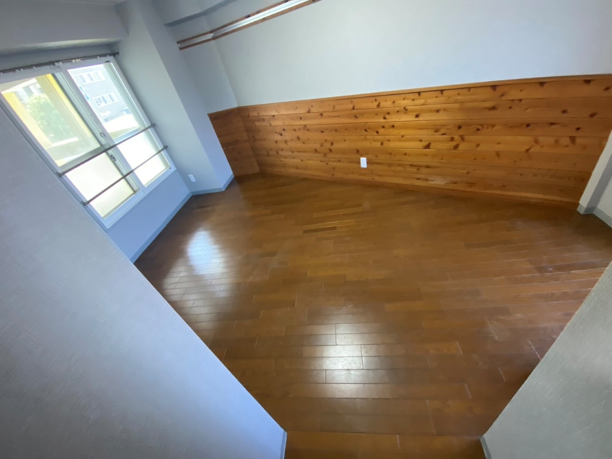 広海クラシオ 徳島応神店の【フローリング】リノバ　うわばReフロア【リフォーム】の施工前の写真2