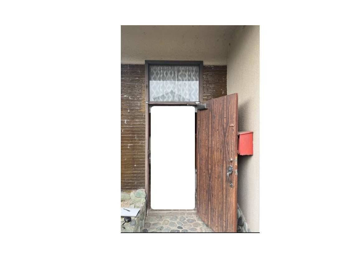 大倉硝子の玄関リシェントドアの施工前の写真1
