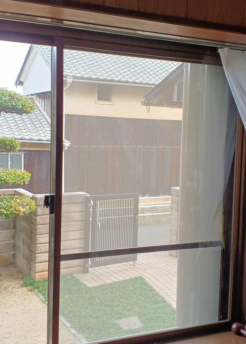 大倉硝子の【岡山県】単板ガラスから真空ガラスへ！スペーシアガラスに交換でお部屋ポカポカ☆の施工前の写真1