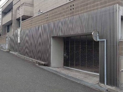 大倉硝子の【津山市】コートラインで実現！塀を壊さずおしゃれにリノベーション♪の施工後の写真2