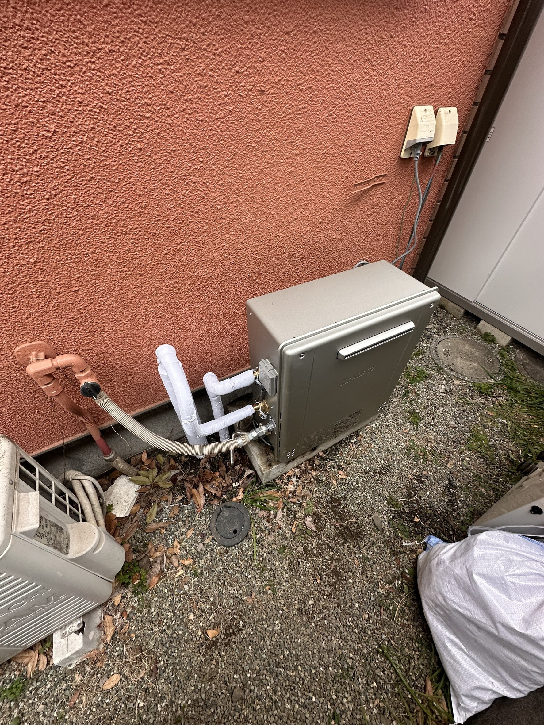 ユウシン建装の横浜市泉区　給湯器交換工事　ノーリツの施工後の写真1