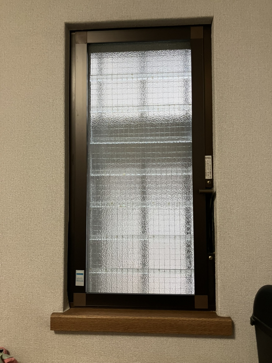 窓の匠イトゼンのハンドル問題、ズラして解決!の施工前の写真2