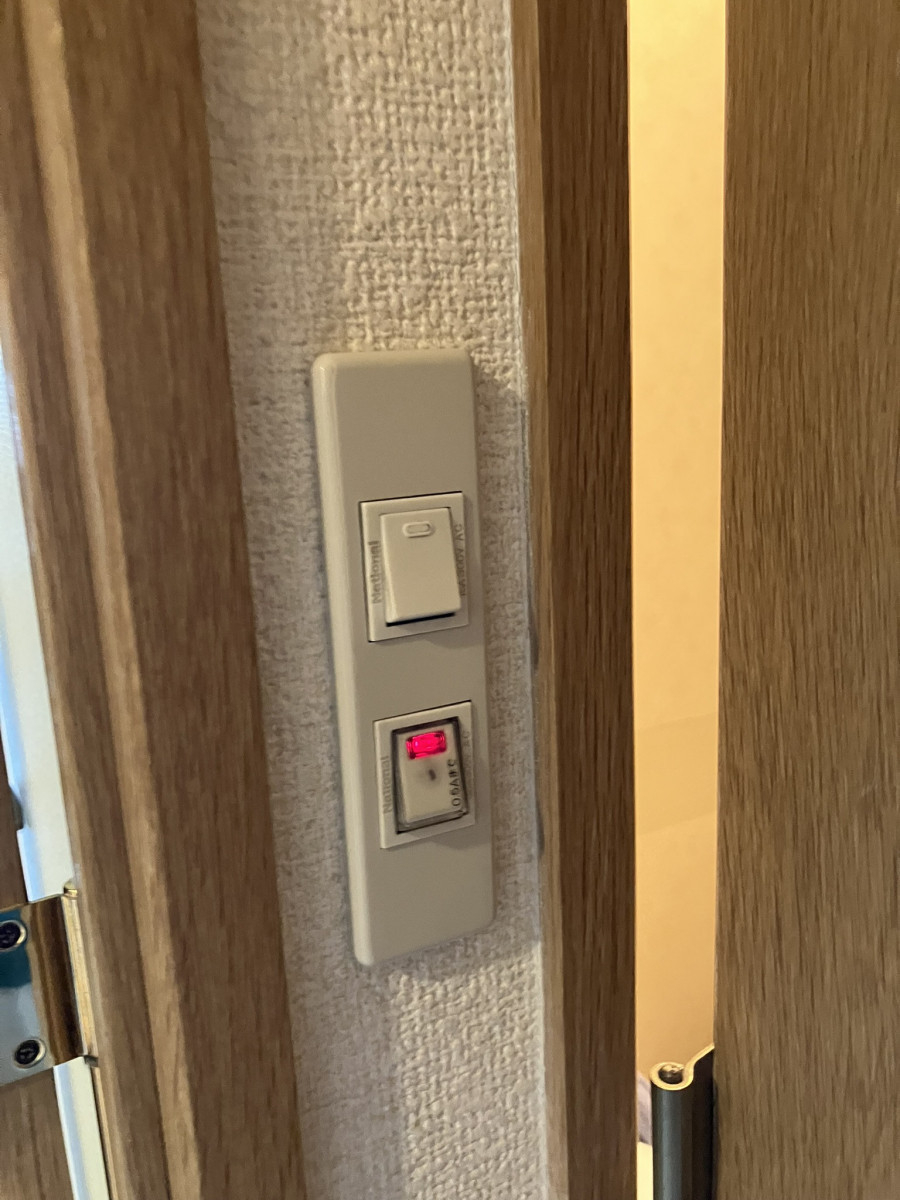 窓の匠イトゼンの開き戸から引戸へ！ 通りやすさが変わるドアリフォームの施工後の写真3