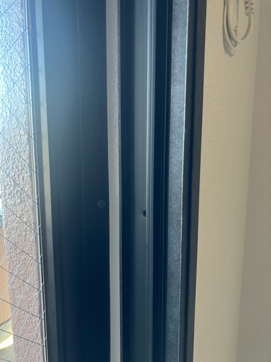 窓の匠イトゼンの内窓、ここまで変わる？ワンランク上のインプラス施工✨の施工前の写真1