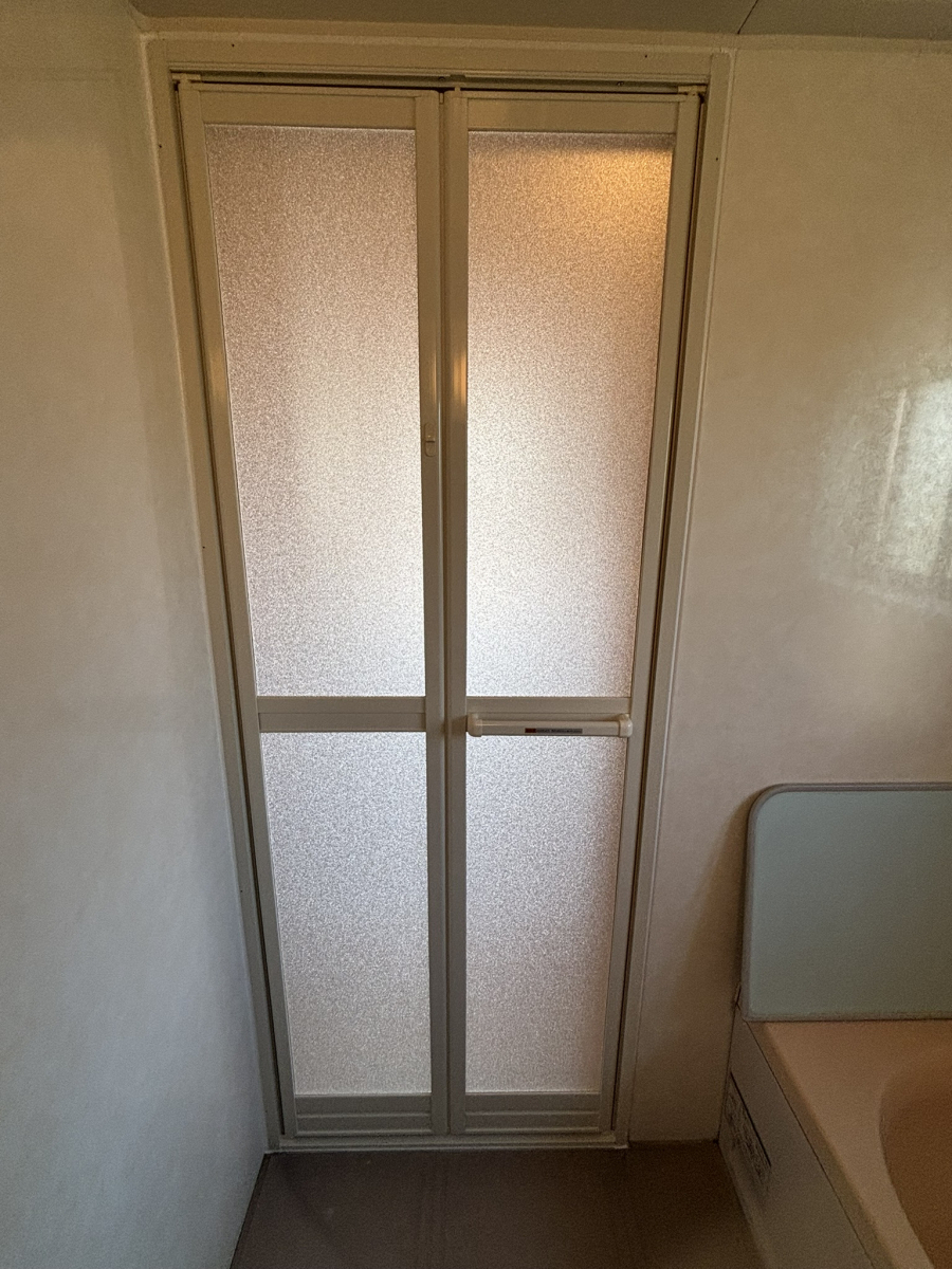 Kanoa４の浴室ドア交換の施工後の写真2