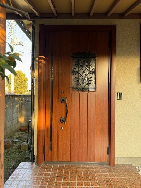 Renovation Factoryの玄関ドアリフォーム工事〖R7.12施工〗の施工後の写真1