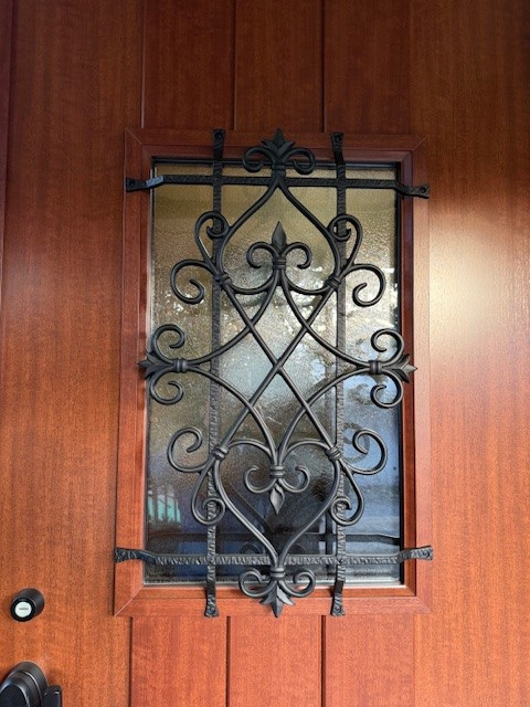 Renovation Factoryの玄関ドアリフォーム工事〖R7.12施工〗の施工後の写真3